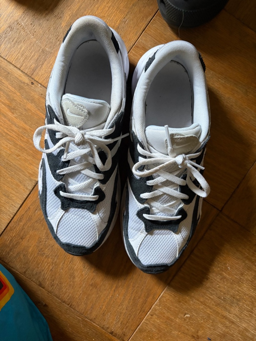 Nike AL8 Sneakers Black and White 8.5 Women’s
